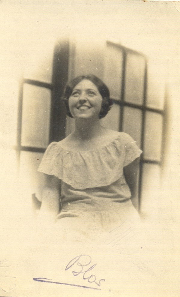 Picture Asna Freedman's greatest influence, her sister Sally photographed circa 1926e